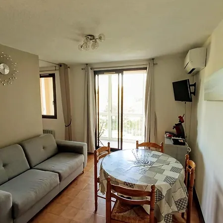 Appartamento With Balcony Near Six-Fours-les-Plages